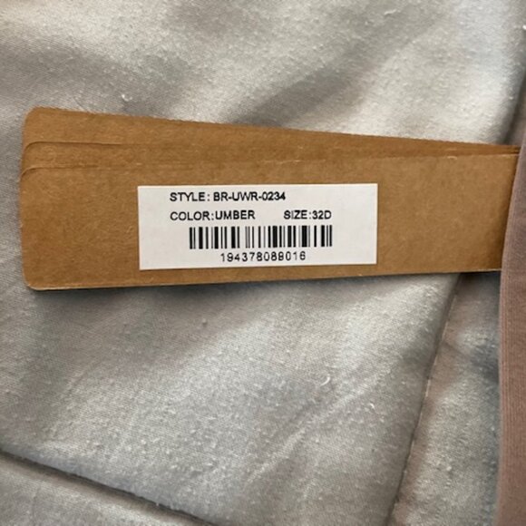 NWT SKIMS Bra 32D Lightweight Neutral Underwire Everybody Unpadded NEW Deal! - Picture 4 of 7